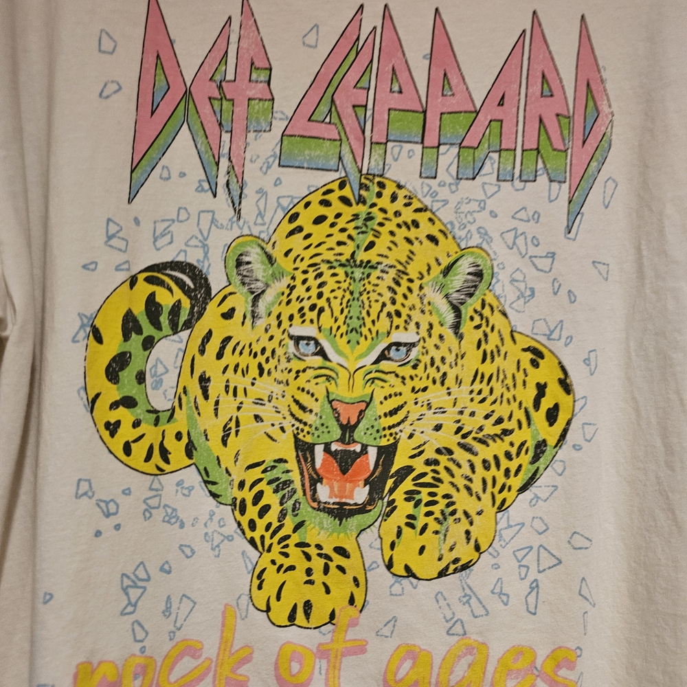 Def Leppard Rock Of Ages Large Graphic T-Shirt Womens White Band Tee - Picture 4 of 10